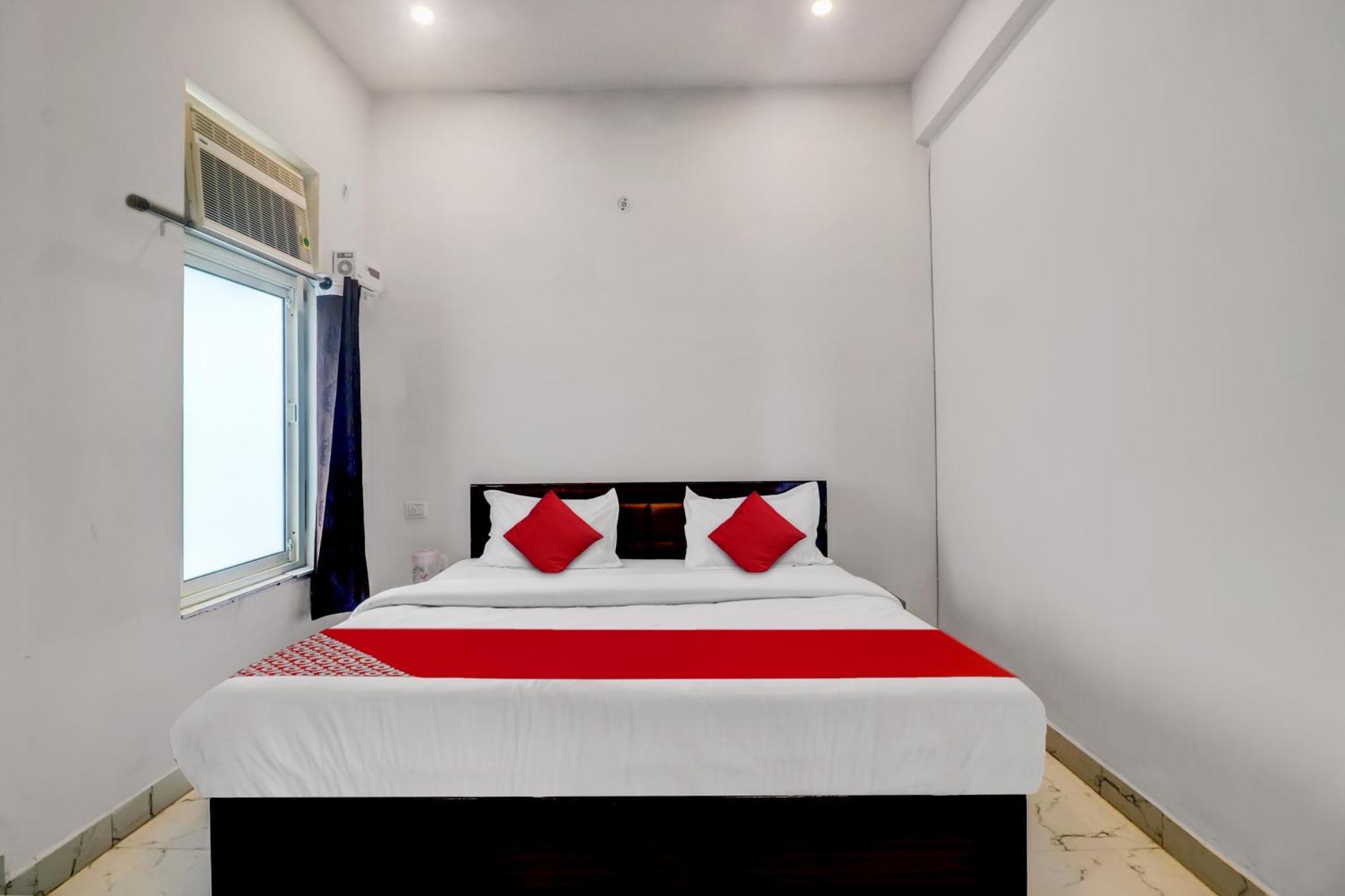 Hotel O Om Pushp Residency Mathura Exterior foto